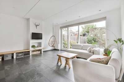 10 Ways to Decorate Your Home in White