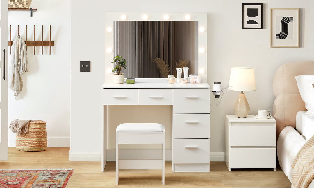 clipop dressing table