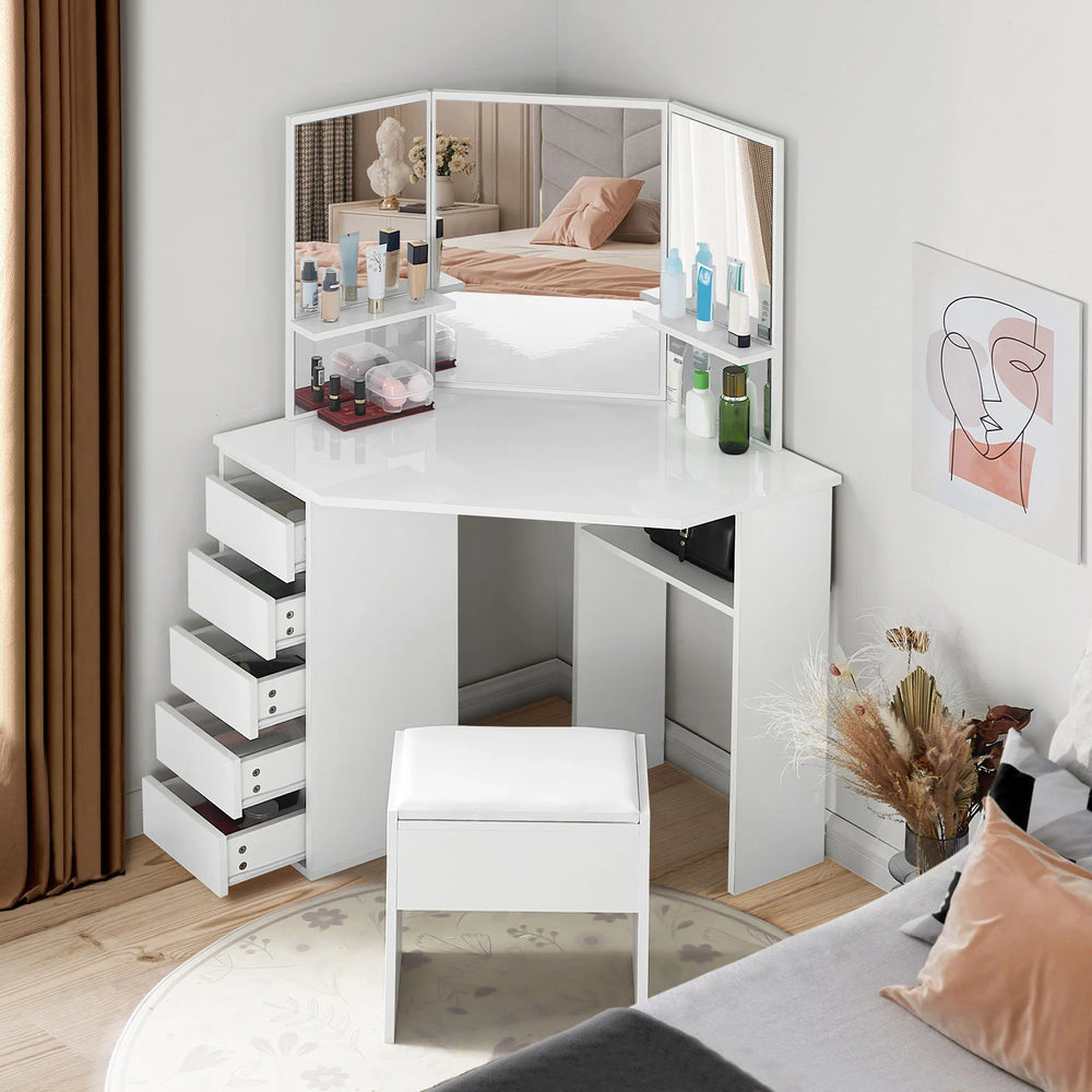 Dressing Table with drawers